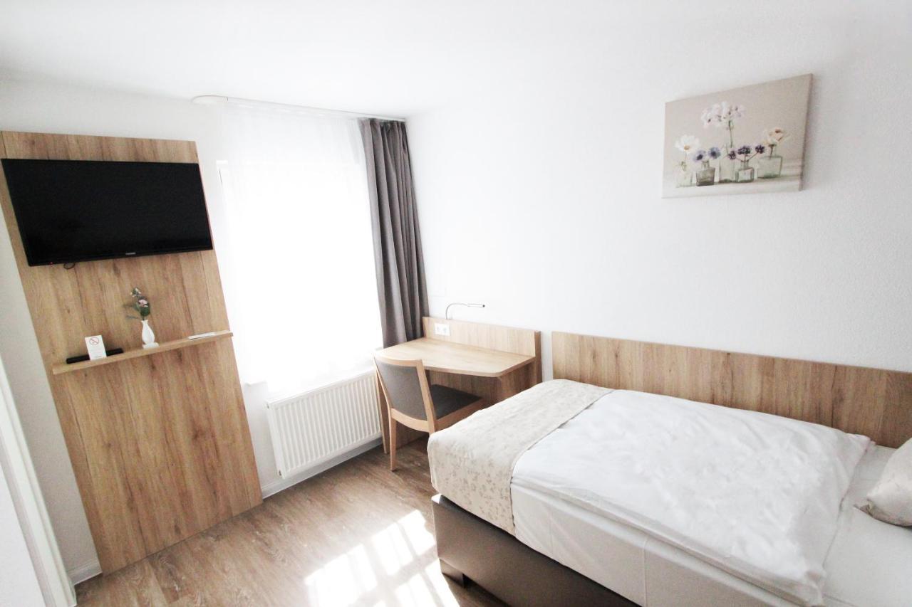 Hotel Adler Bad Friedrichshall Bagian luar foto
