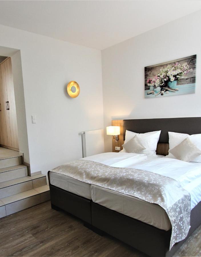 Hotel Adler Bad Friedrichshall Bagian luar foto
