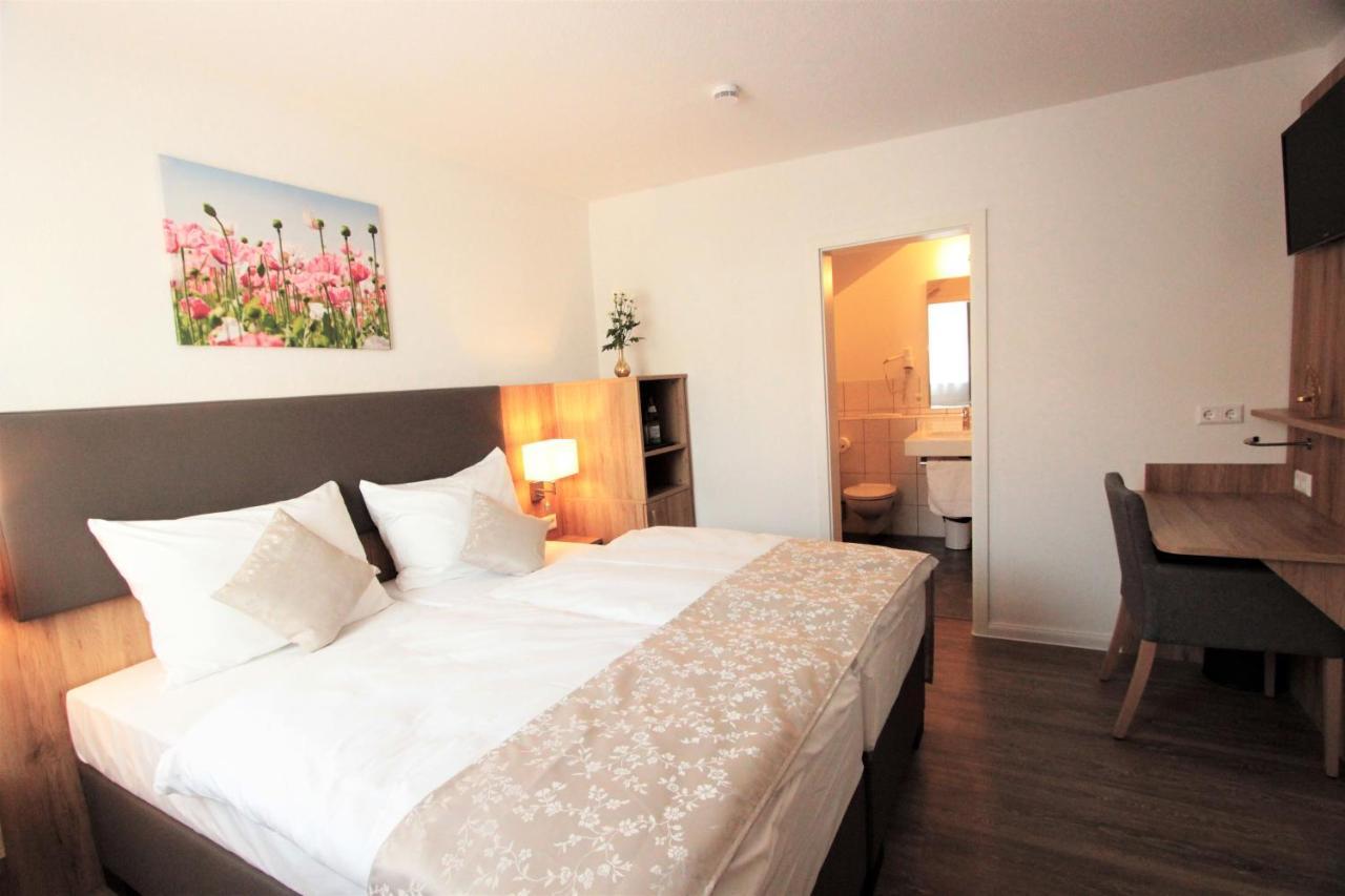 Hotel Adler Bad Friedrichshall Bagian luar foto